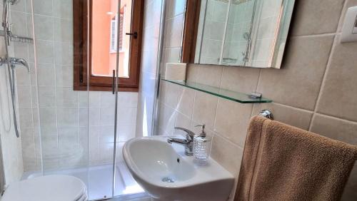 Quartiere XXIV Don Bosco Apartment | BookingPeschiera bei Gardaland