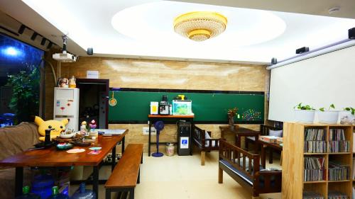Fenghuang Hostel | Border Town International Youth Hostel Fenghuang Ancient City Bar Street Branch