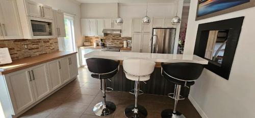 Saint-Brigitte-de-Laval House | Boreal Heaven Hot Tub
