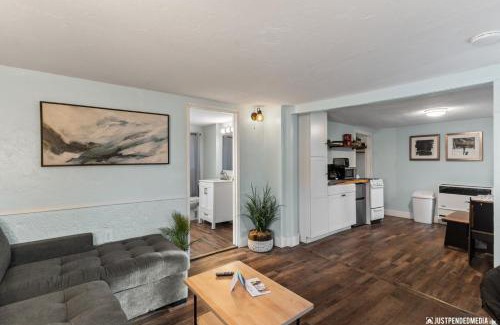 North Star House | Borealis Barnhouse - Slumber 7