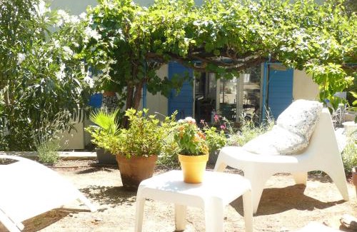 Cabasson Villa | Bormes les Mimosas, Hameau de Cabasson, à 400m de la mer et du fort de Bregançon, Villa classée 3 étoiles, de 2 à 8 personnes