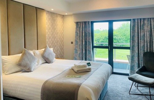 Frampton Hotel | Boston West Hotel