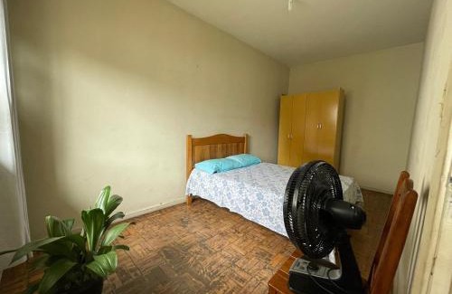 Nazare House | bougainville da poeira