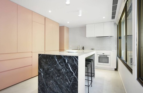 Chinatown Apartment | Bourke Street Urban Retreat