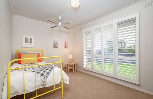 Shepparton South House | Boutique, 3 bedroom family home away from home