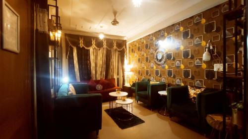 Landran Apartment | Boutique Stay for Family On Manali Expressway