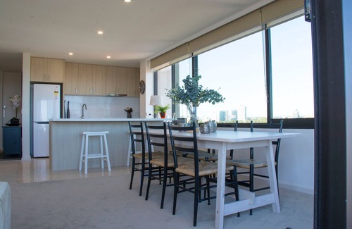 St Kilda West Apartment | Boutique Stay on St Kilda Beach with amazing views