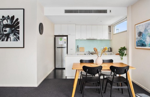 Port Melbourne Apartment | BOUTIQUE STAYS - Zinc Views 501