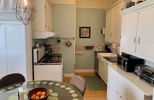 Ocean View and Fourth Street Apartment | Boutique Unit in an Elegant West Berkeley Victorian.