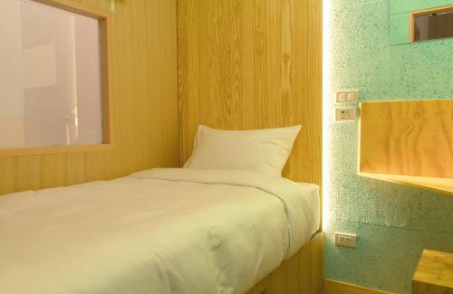 Nong Prue Hotel | Boxtel @ Suvarnabhumi Airport