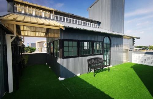 Sanambin Hotel | BPP Resident near Donmueang Airport