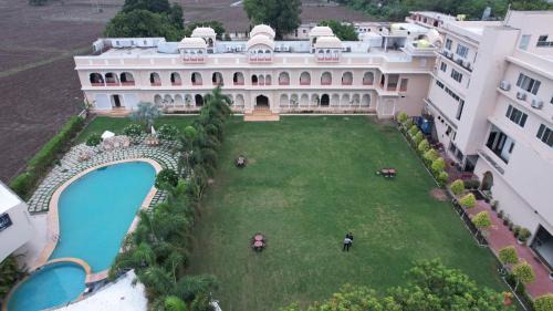 Sonkach Hotel | BR Resort & Club