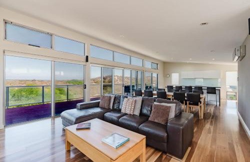 Goolwa Beach House | Bradford Shores Goolwa - Luxury - Wi-Fi - No Linen Included