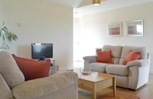 Lympsham House | Bramley Cottage - Ukc1701