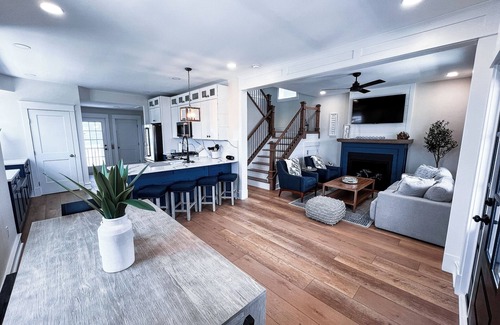 North End Condo | BRAND NEW 2 STORY REIMAGINED OC CONDO A BLOCK FROM BEACH