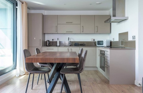 Livesey Apartment | Brand-new contemporary flat in Bermondsey