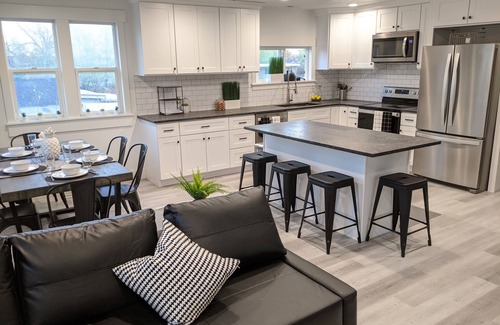 South Salt Lake House | Brand new everything
