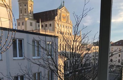 Innenstadt - Sankt Ulrich-Dom Apartment | Brand new luxury apartment on Rathausplatz