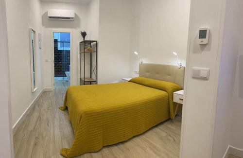 Palos de la Frontera Apartment | Brand NEW Studio Centro, Atocha - Museums