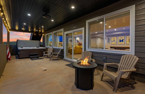Sweetwater House | BrandNew+Views+HotTub+Arcades+IdealBeachResort!
