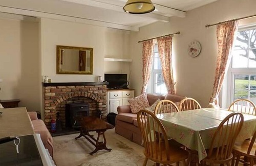 Kilcolgan Cottage | BRANDY HARBOUR COTTAGE in Ballinderreen, County Galway