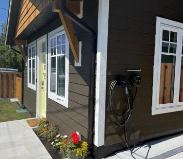 Campbell River House | Brass Apple Cottage