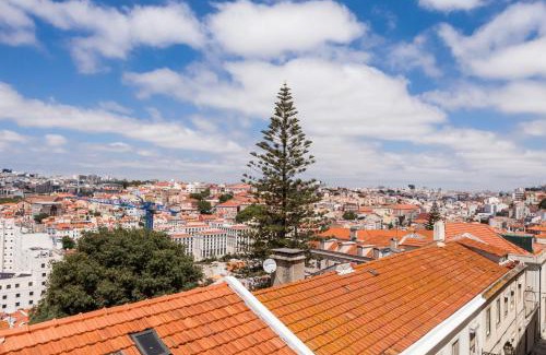 Sao Cristovao e Sao Lourenco Apartment | Breath-Taking River & City View Stunning 3 Bedrooms & 3 Bathrooms With AC Alfama Castle district 1st Floor Apartment