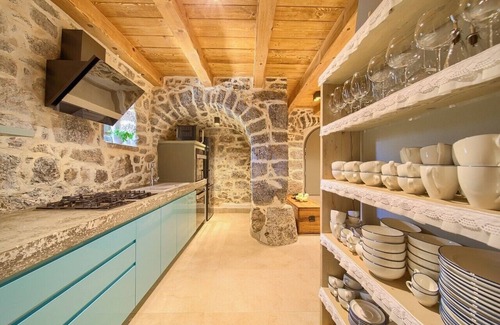 Nenadici Villa | Breathtaking luxury Jerini Estate is perfect mix of traditional and modern