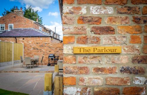 York House | Brecks Farm - The Parlour
