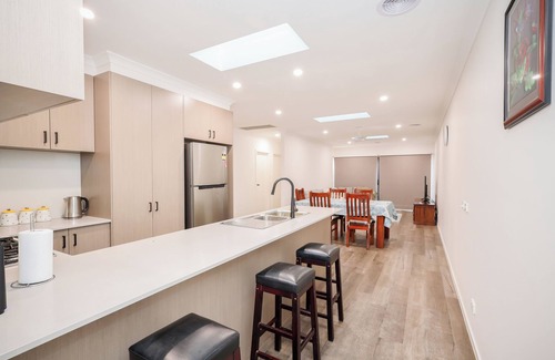 White Hills House | Breezy Townhouse White Hills BENDIGO