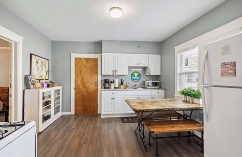 Lakewood Apartment | BrewLoft Cleveland Near Rock Hall & Downtown