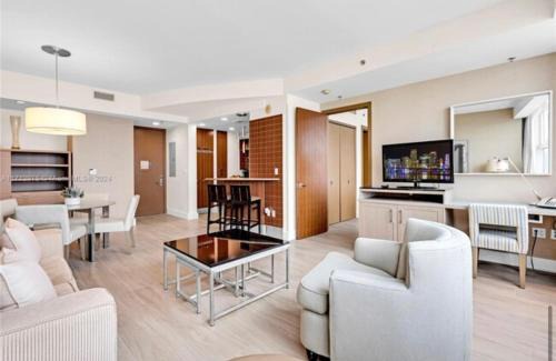 Brickell Apartment | Brickell 32th Floor AKA by Palermo Home Miami