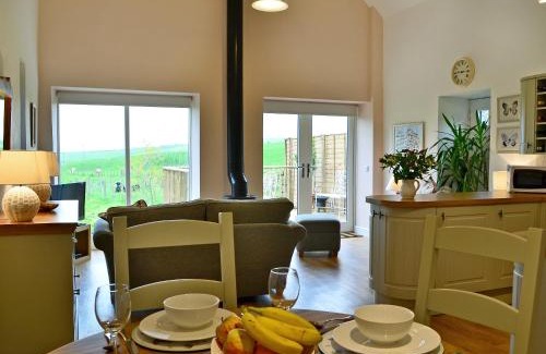 Lauder House | Bridge Cottage