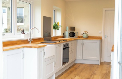 Hallington Cottage | BRIDGE END COTTAGE, pet friendly, character holiday cottage in Wark