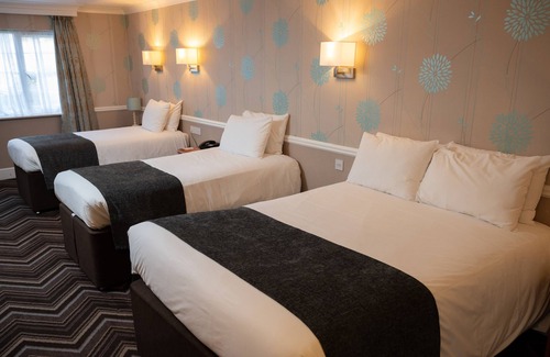 Yatton Hotel | Bridge Inn by Greene King Inns