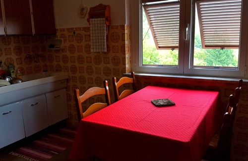 Borzonasca House | Bright 2 bedroom countryside villa between Portofino and the Cinque Terre