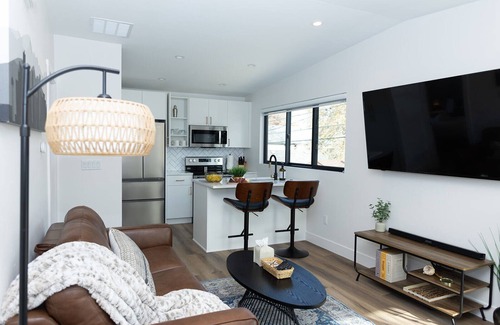 Berkeley Apartment | Bright and Airy Loft - Easy access to Mtns and Denver
