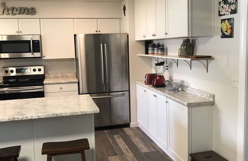 Fairbanks Apartment | Bright and cozy newly remodeled apartment