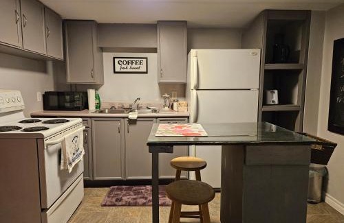 Riverview Apartment | Bright and Cozy Studio