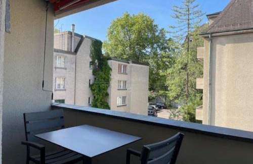 Hochschulen Apartment | Bright and practical Studio - Art 16