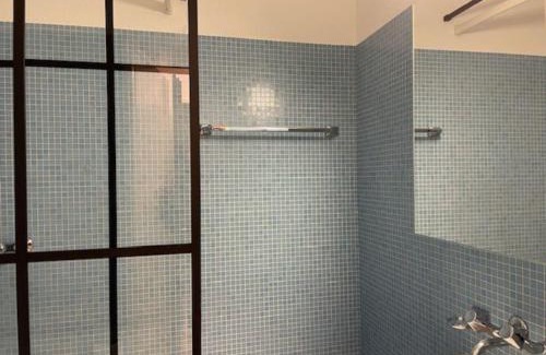 Hochschulen Apartment | Bright and practical Studio - Art 16