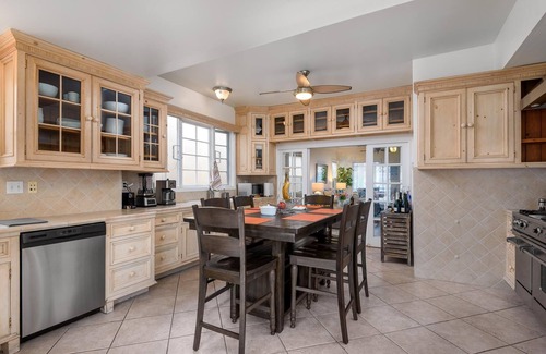 Historic Downtown Santa Barbara House | Bright California Bungalow in the Heart of Downtown Santa Barbara