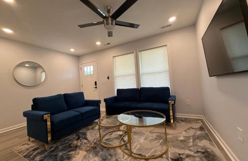 Shannon House | Bright, Cozy & Convenient - Minutes from UAB, Airport and Downtown Fun!