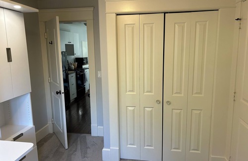 Victoria Villa | Bright Garden Suite in Colwood