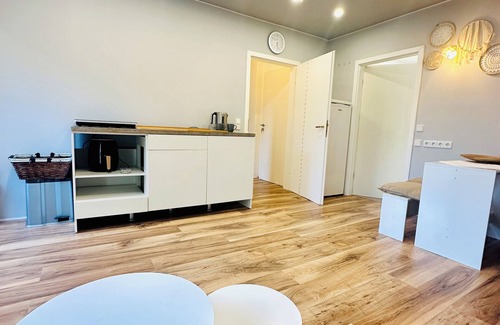 Prieros Apartment | Bright, large vacation apartment with balcony & air conditioning on Langer See in Prieros