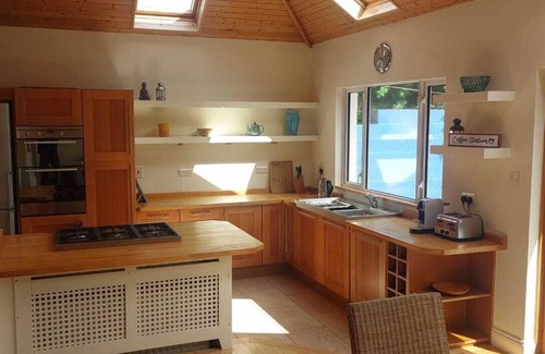 Dundrum House | Bright, Open, Airy Living in Dublin 14