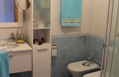 Povoa de Santa Iria Apartment | Bright, Relaxing Retreat 15 min From Lisbon & Airport - Perfect for Long Stays!