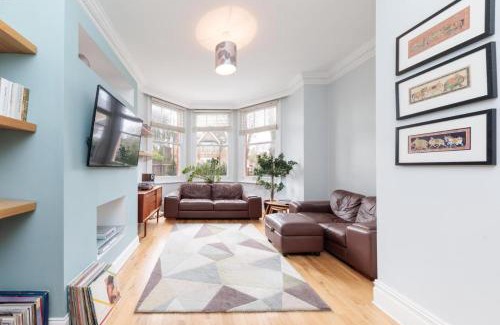 Streatham Hill Apartment | Bright & spacious modern 2 bedroom apartment