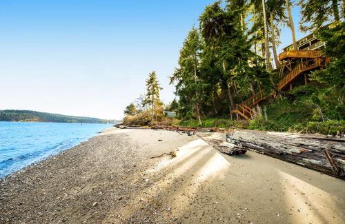 Port Hadlock House | Brighton Beach House