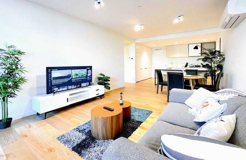 Werribee South Apartment | Brilliant Quay Blvd Apt Close to Wyndham Harbour